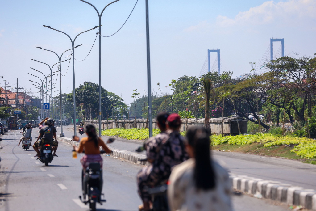 Penataan kawasan Kali Tebu di Jalan Raya Dukuh Bulak Benteng II