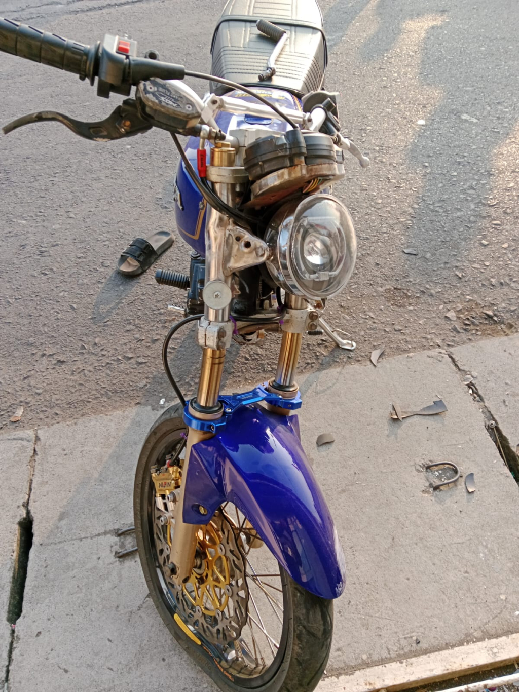 Sepeda motor korban
