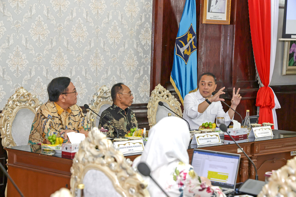 Wali Kota Surabaya Eri Cahyadi menggelar audiensi dengan KPK