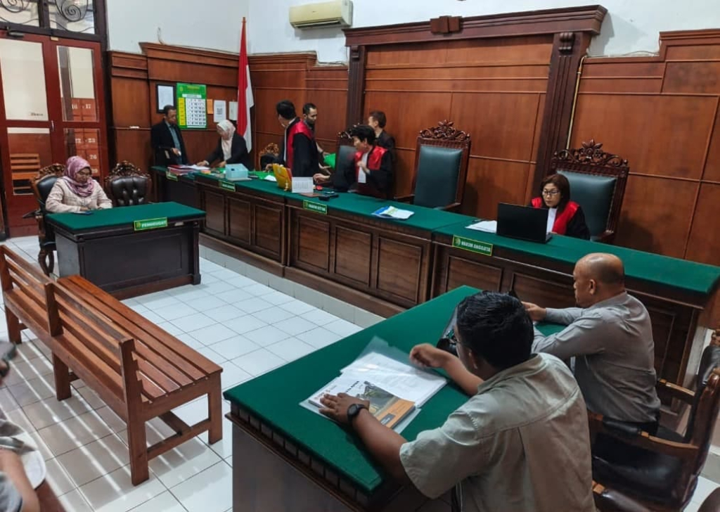 Perkara antara PT Java Fortis Corporindo dan Nany Widjaja masih berjalan di PN Surabaya.