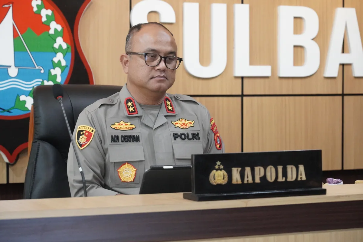 Kapolda Sulbar Beserta PJU Ikuti Penyerahan LHP Keuangan dan Grand Entry Meeting Audit Semester II 2026