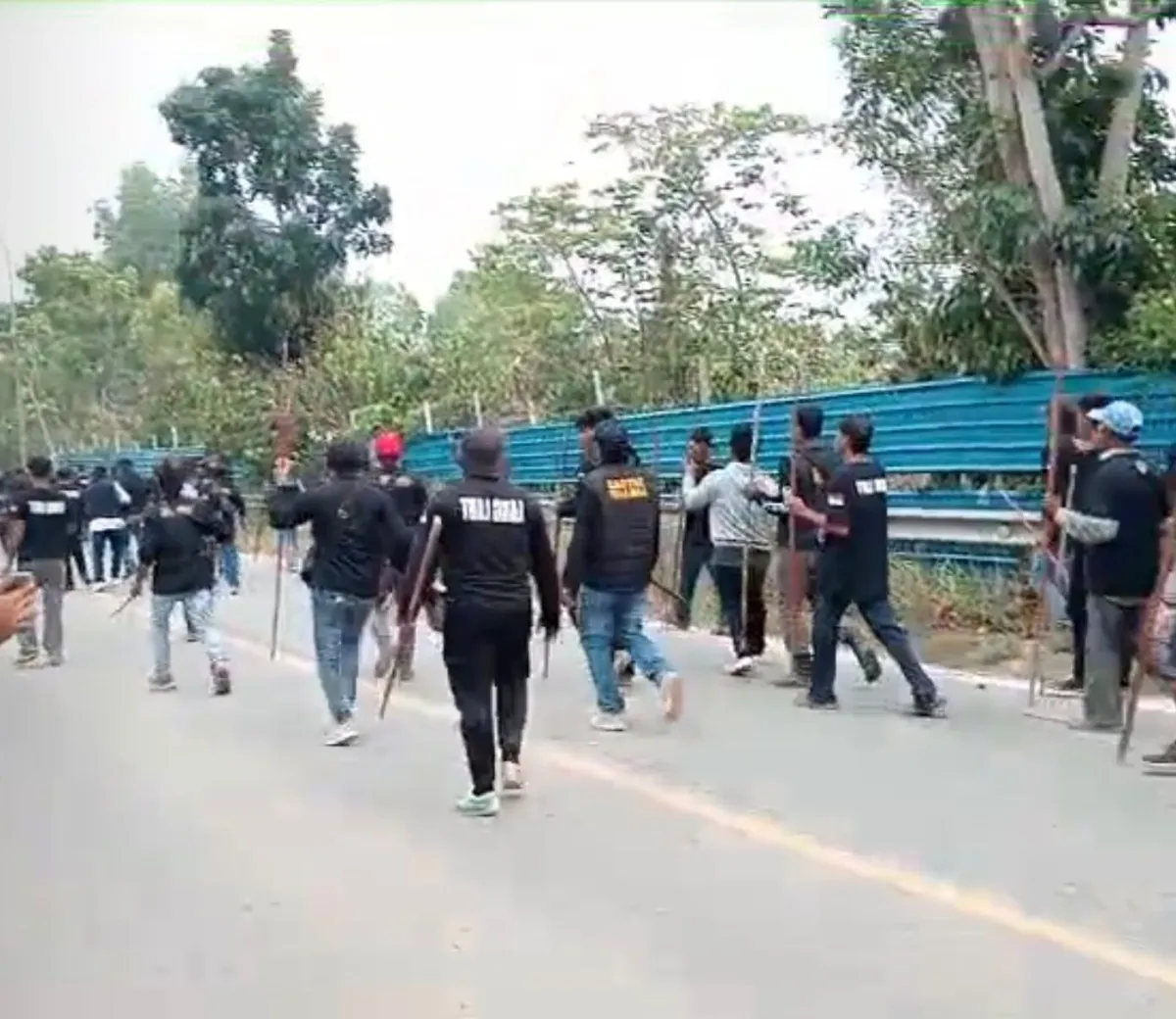 Bentrokan antarkelompok terjadi di kawasan Setokok, Jembatan Barelang, Senin (14/9/2026)