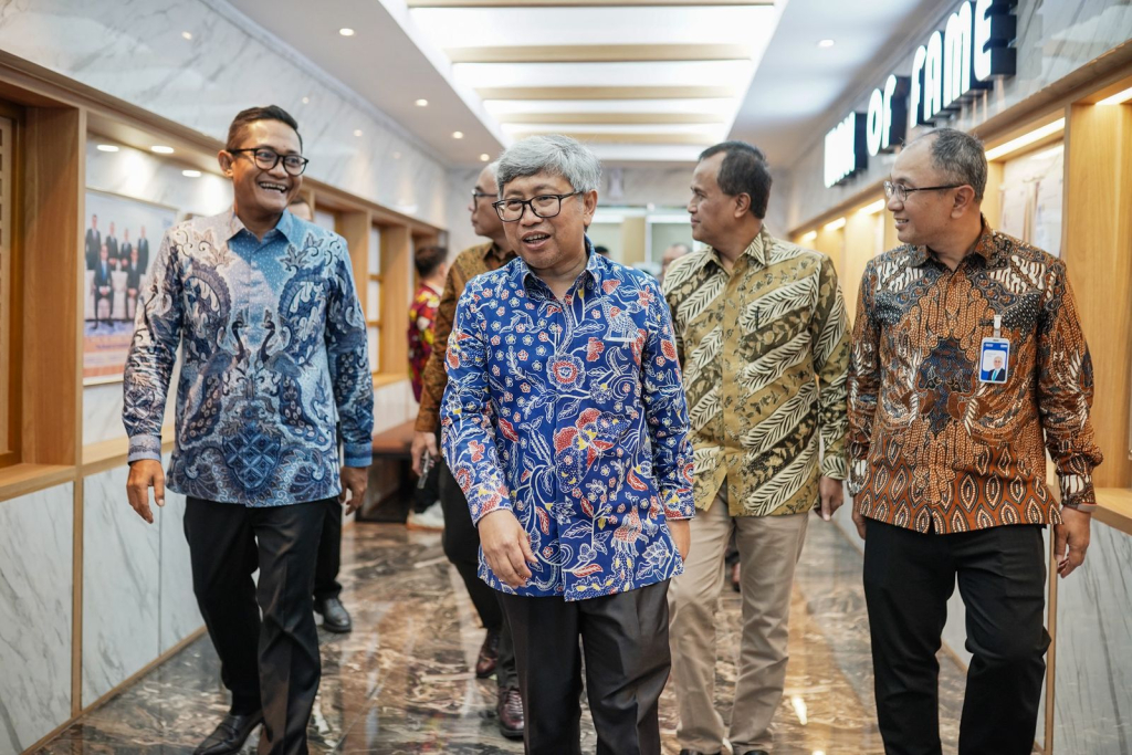 (KIKA) Alexander Dippo Paris (Direktur Commercial Banking BRI), Astera Primanto Bhakti (Dirjen Perbendaharaan Kemenkeu), Agung Yulianta (Direktur PKN), Mochamad Choliq (EVP Institutional Business BRI)