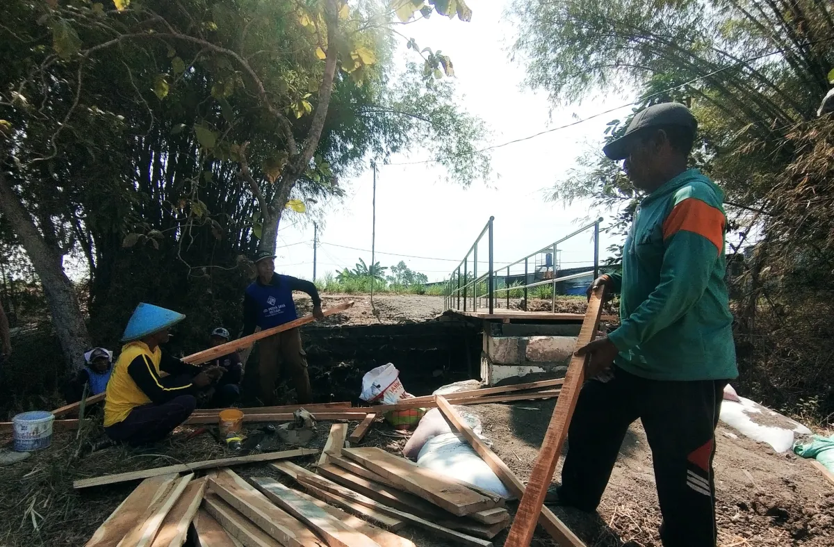 Cerita Kades Ngangkatan Nganjuk Bangun Dua Jembatan Pakai Uang Pribadi