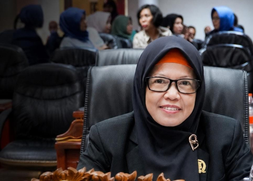 Anggota Komisi B DPRD Kota Surabaya, Enny Minarsih