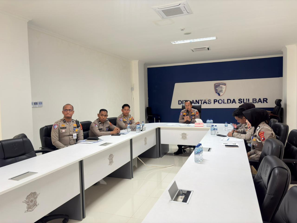 Analisis dan Evaluasi (Anev) kinerja digelar Subdit Regident Ditlantas Polda Sulbar