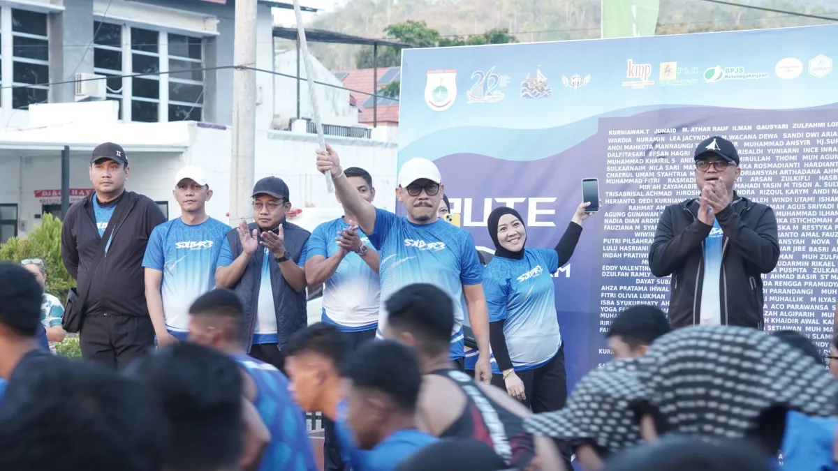 Meriahkan HUT Sulbar ke-22, Kapolda Hadiri ‘Sulbar Fun Run’ Tegaskan Dukungan Penuh bagi Olahraga Masyarakat
