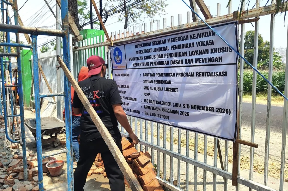 Menelisik Proyek Revitalisasi Rp 1,7 Miliar di SMK Al Husna Loceret