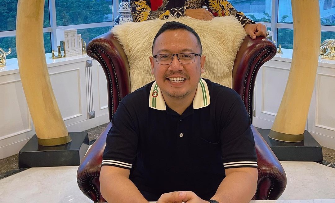 Dinar Wahyu Saptian Dyfrig atau lebih dikenal Wahyu Kenzo.