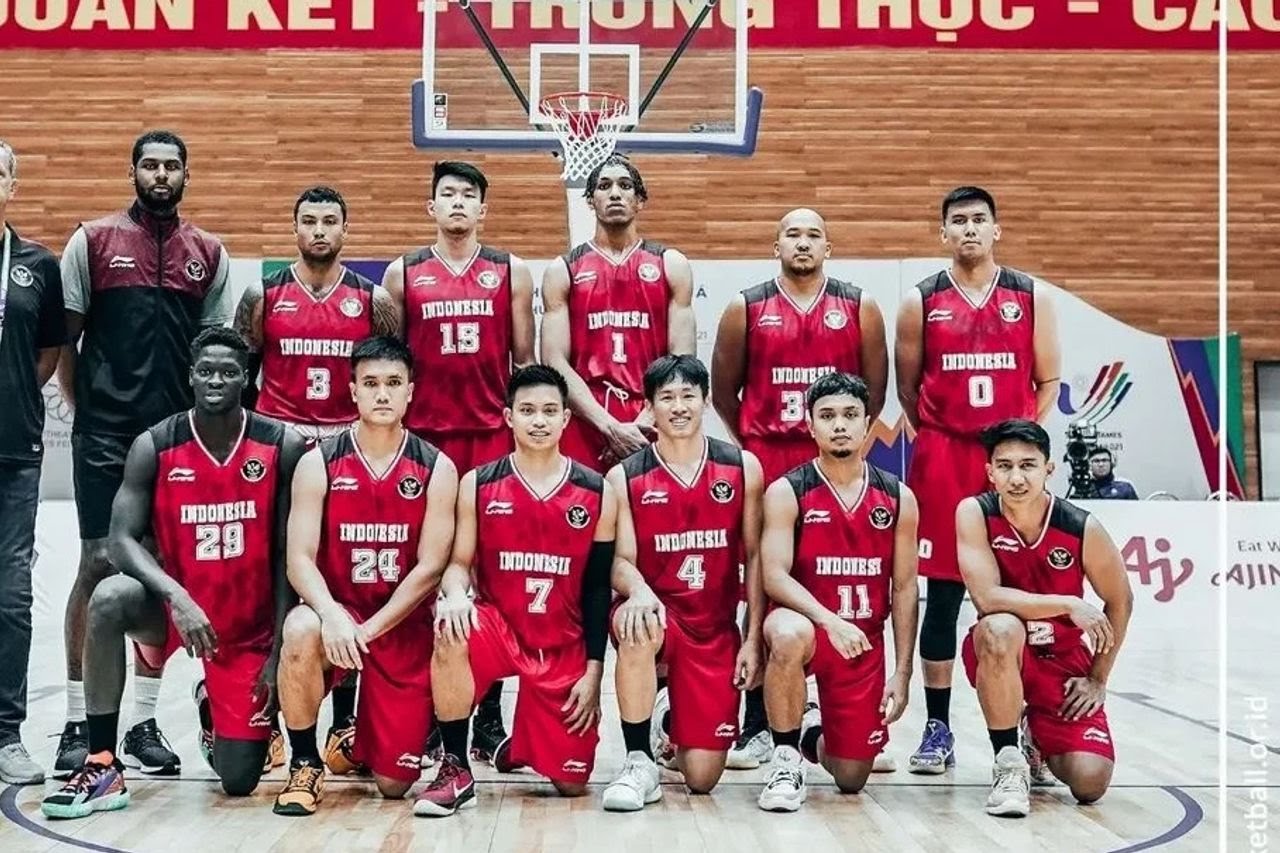Tim basket putra Indonesia meraih medali emas SEA Games 2021. (Foto: Instagram @perbasi.ina)