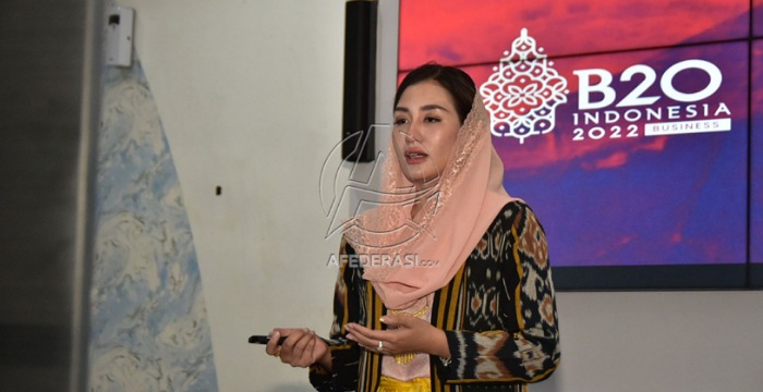Ketua Dewan Kerajinan Nasional Daerah (Dekranasda) Kabupaten Trenggalek, Novita Hardini