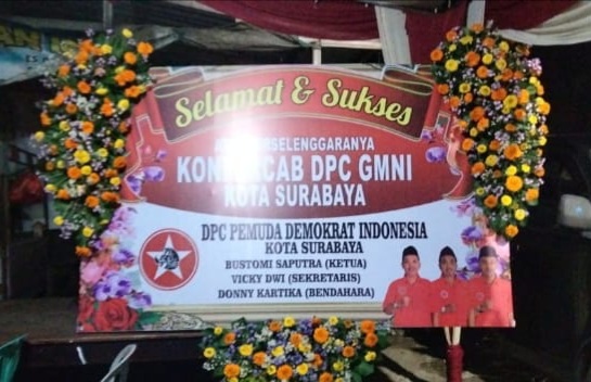 Papan bunga ucapan Konferensi Cabang DPC GMNI Surabaya