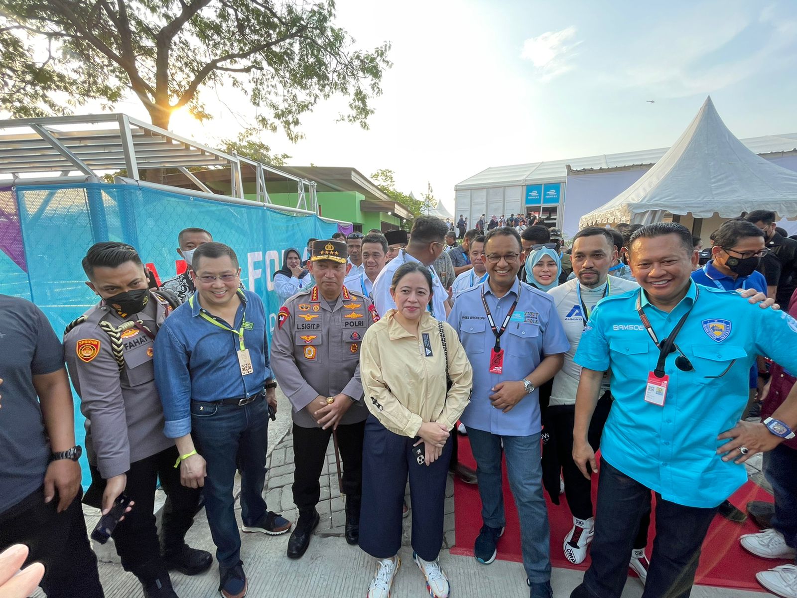 Puan Maharani menyaksikan jalannya lomba Formula E 