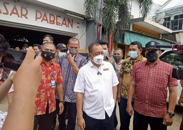 Wakil Walikota Surabaya Armuji saat mengunjungi Pasar Pabean