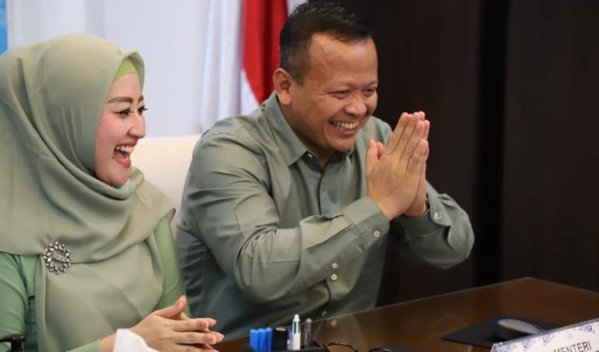 Iis Rosita Dewi, anggota DPR RI dan suaminya, Edhy Prabowo, Menteri KKP