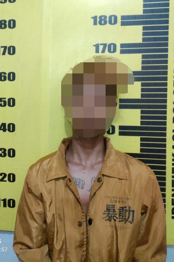 AY saat di kantor Polisi