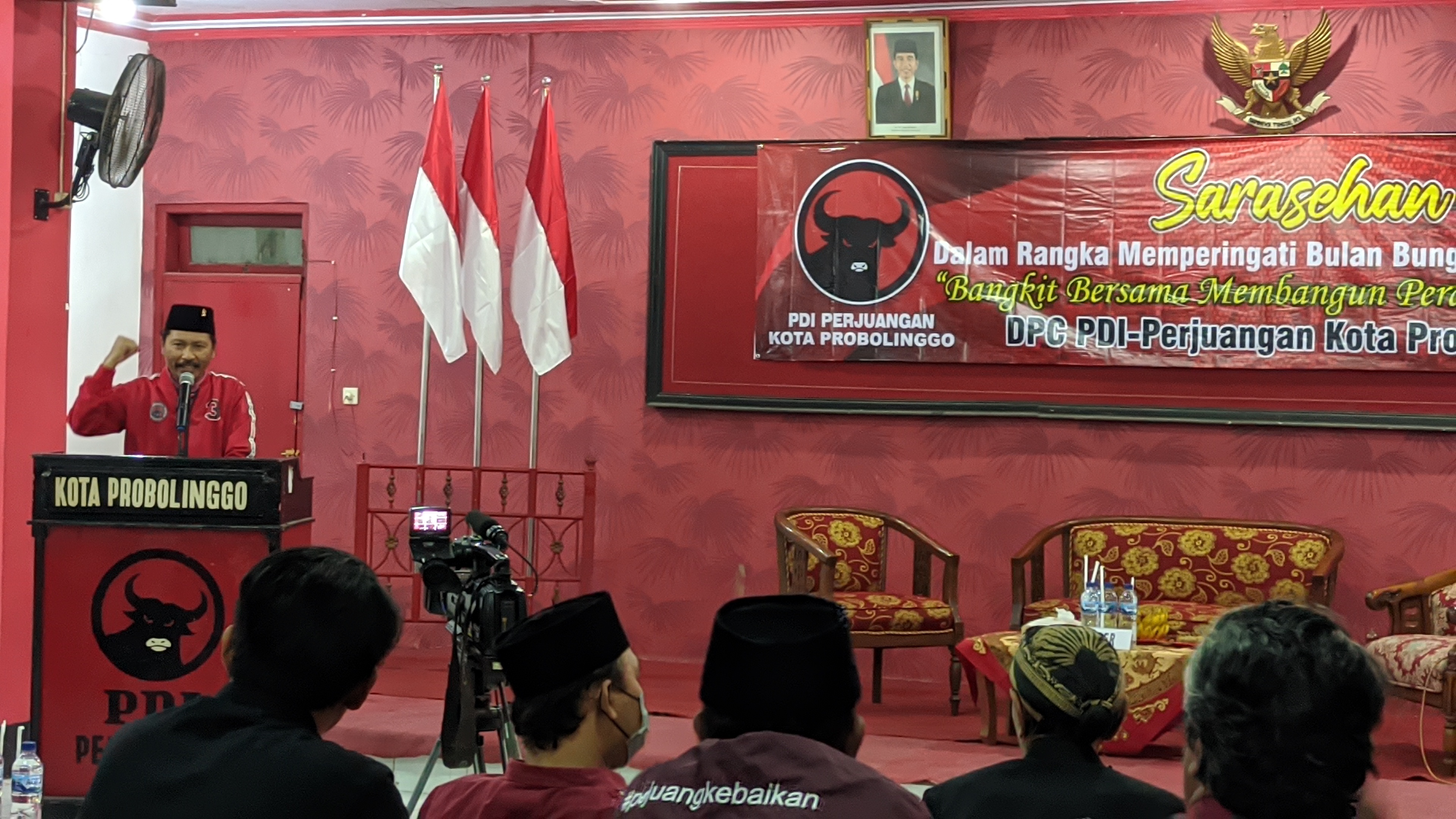 Ketua DPC PDI Perjuangan Kota Probolinggo meminta para kader siap all out dan memenangkan Ganjar Pranowo sebagai calon Presiden