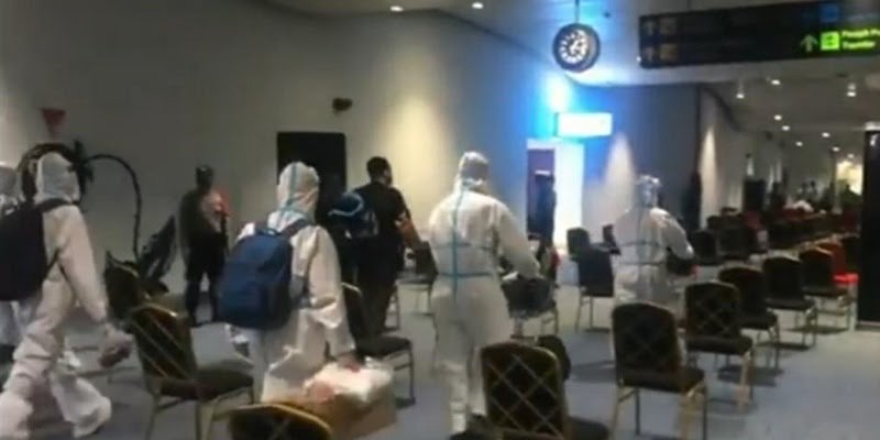 Kedatangan WNA China di Bandara Soekarno