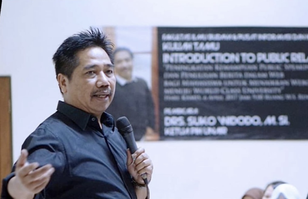Dr. Suko Widodo Pakar Komunikasi dan Politik Universitas Airlangga Surabaya