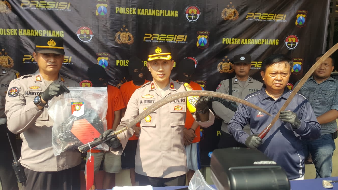Kompol A. Risky Fardian Caropeboka Kapolsek Karang Pilang
