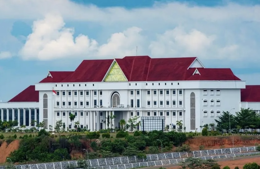 Gedung Pemerintah Provinsi Kepulauan Riau di Dompak, Tanjungpinang