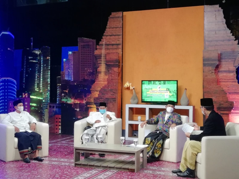 Kepala Diskominfo Jatim Hudiyono saat menjadi narasumber Talk Show Jatim Bangkit bertemakan Penguatan Ekonomi Pesantren di Era Digital pada salah satu staiun televisi swasta di Surabaya, Senin (25/10/2021).