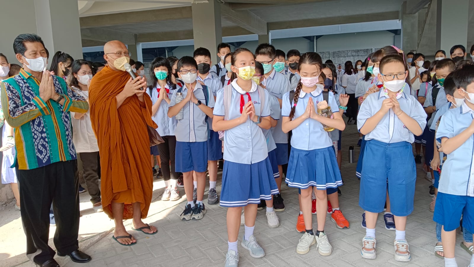 Metta School memperingati hari besar Waisak