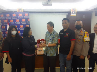 Suasana perdamaian antara RS Premier dan Liza keluarga Peter Manuputty