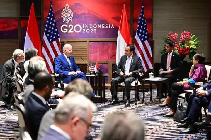 Presiden Joko Widodo melakukan pertemuan dengan Presiden Amerika Serikat Joe Biden di The Apurva Kempinski Bali, Senin, 14 November 2022