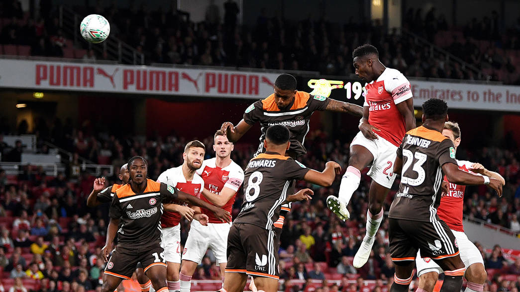 Arsenal vs Brentford pada pertemuan dua klub sebelumnya. (Arsenal.com)