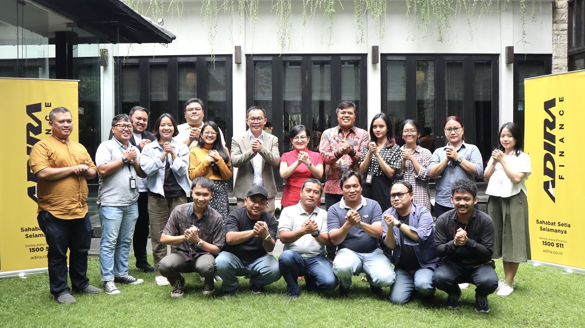 Tim Adira Finance