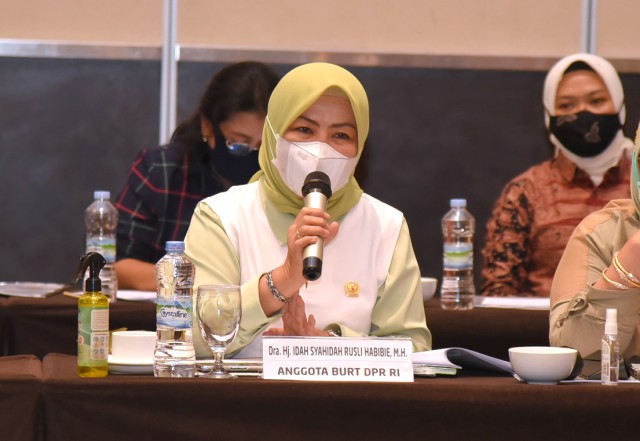 Anggota Badan Urusan Rumah Tangga (BURT) DPR RI Idah Syahidah Rusli Habibie.