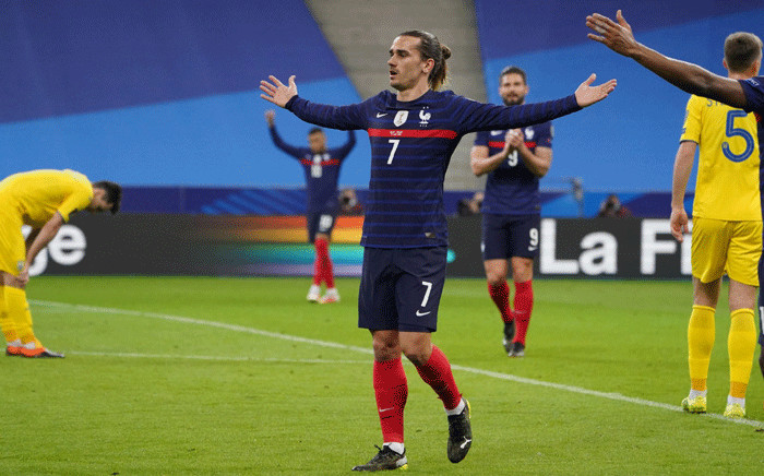 Striker timnas Prancis Antoine Griezmann merayakan golnya ke gawang Ukraina pada pertemuan sebelumnya. (Twitter @frenchteam)