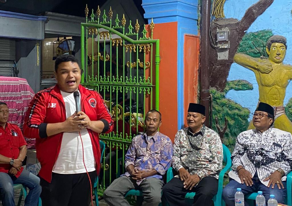 Wakil Sekretaris DPC PDI Perjuangan Kota Surabaya Achmad Hidayat