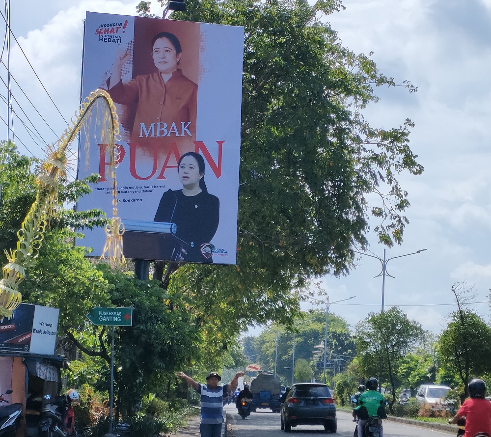 Baliho Puan Maharani di salah satu sudut Kota Sidoarjo.