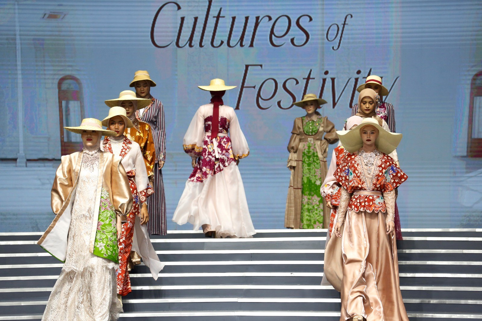 Batik Surabaya yang ditampilkan di ajang Indonesia International Modest Fashion Festival (IN2MF)