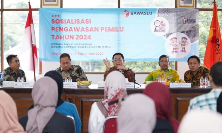 Anggota Bawaslu Puadi saat melakukan Sosialisasi Pengawasan Partisipatif bersama Mahasiswa di Jawa Barat. (Foto: PMJ News/Dok Bawaslu)