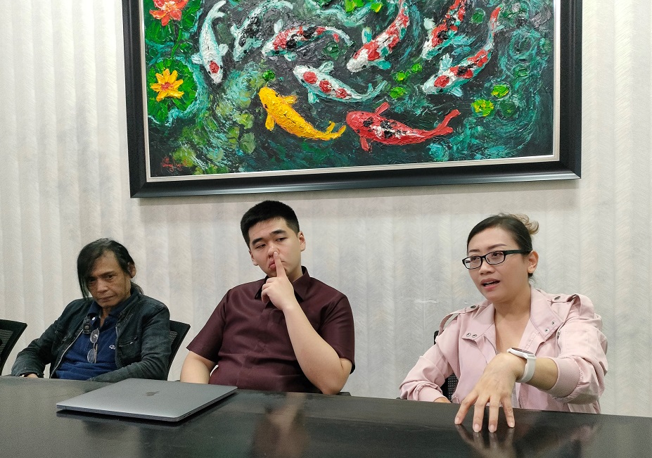 Ketua Kolega Indonesia, Billy Handiwiyanto (tengah)