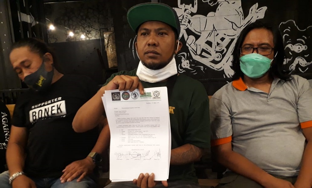 Perwakilan Komunitas Bonek dari berbagai tribun (Foto: Byta/Bacasaja.id)
