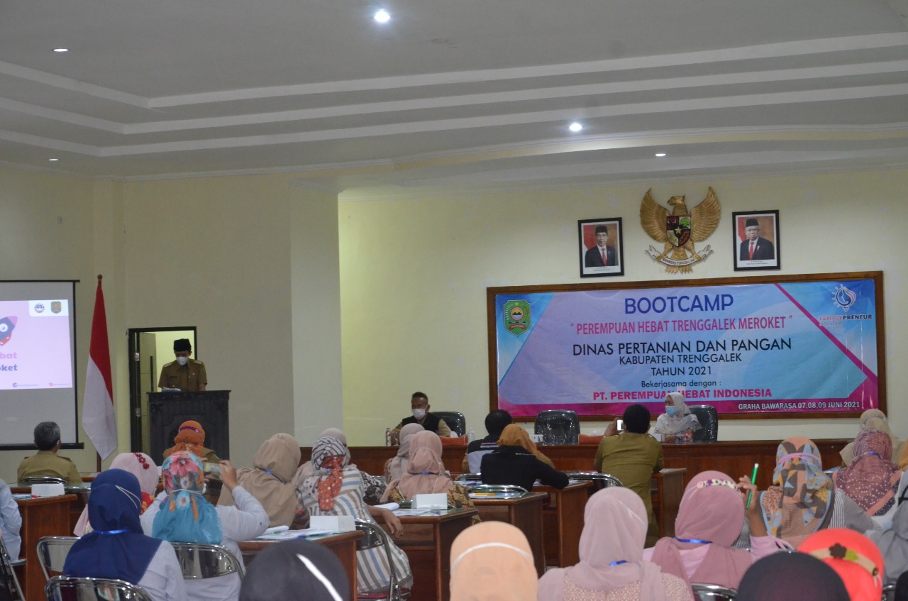 Suasana pelatihan berwirausaha.