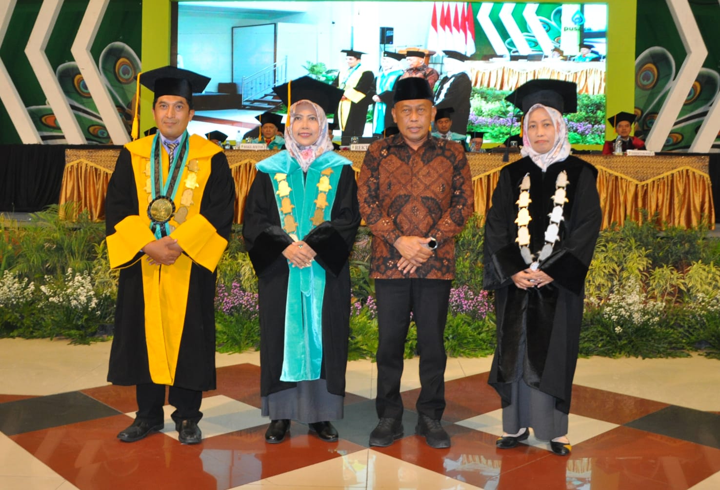 Bupati Ponorogo, Sugiri Sancoko, saat hadir dalam acara pengukuhan Miftahul Huda, Wakil Rektor Bidang Kemahasiswaan dan Kerja Sama IAIN Ponorogo, menjadi guru besar (profesor)