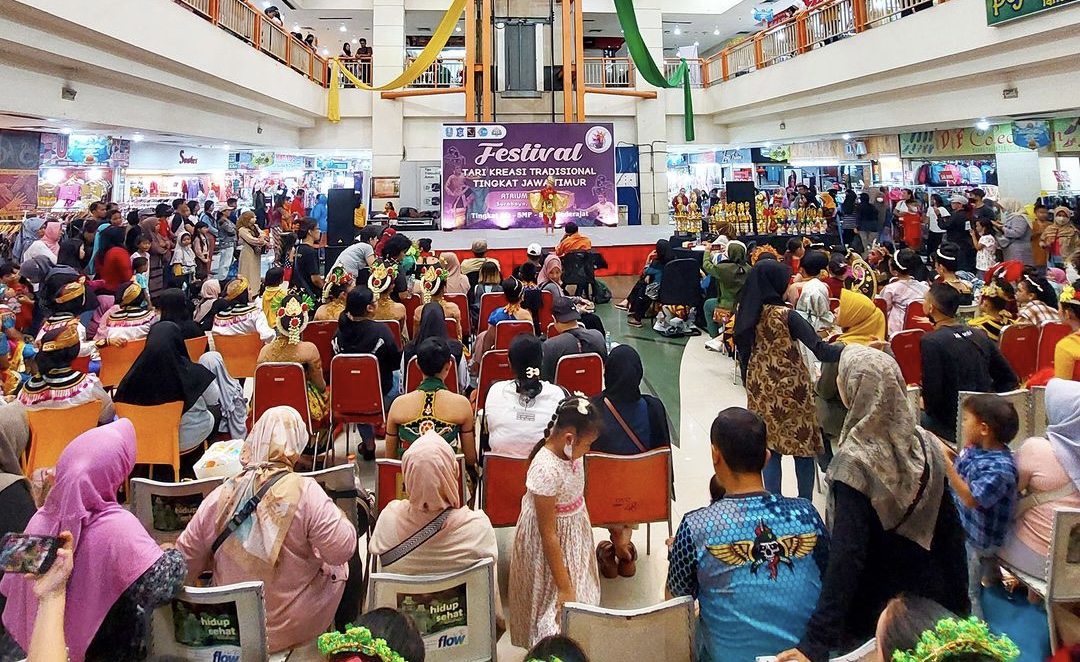 Festival Tari Kreasi Tradisional tingkat Jawa Timur, Minggu (07/05) di DTC Wonokromo Surabaya