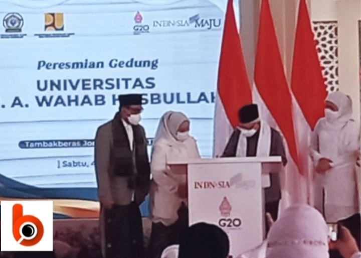Wapres RI Ma'ruf Amin meresmikan gedung Universitas UNWAHA Jombang