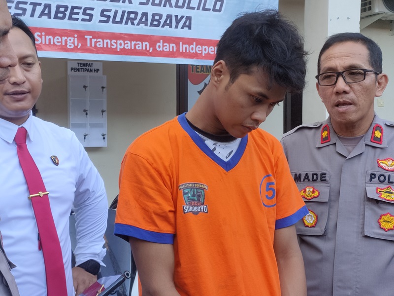 Moch. Asril Septian, 23, warga Jalan Kunti gang 1, Sidotopo Kec. Semampir Surabaya