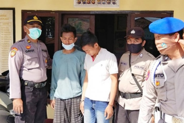 Dua pelaku pembunuhan ditangkap anggota Polres Situbondo (ANT)