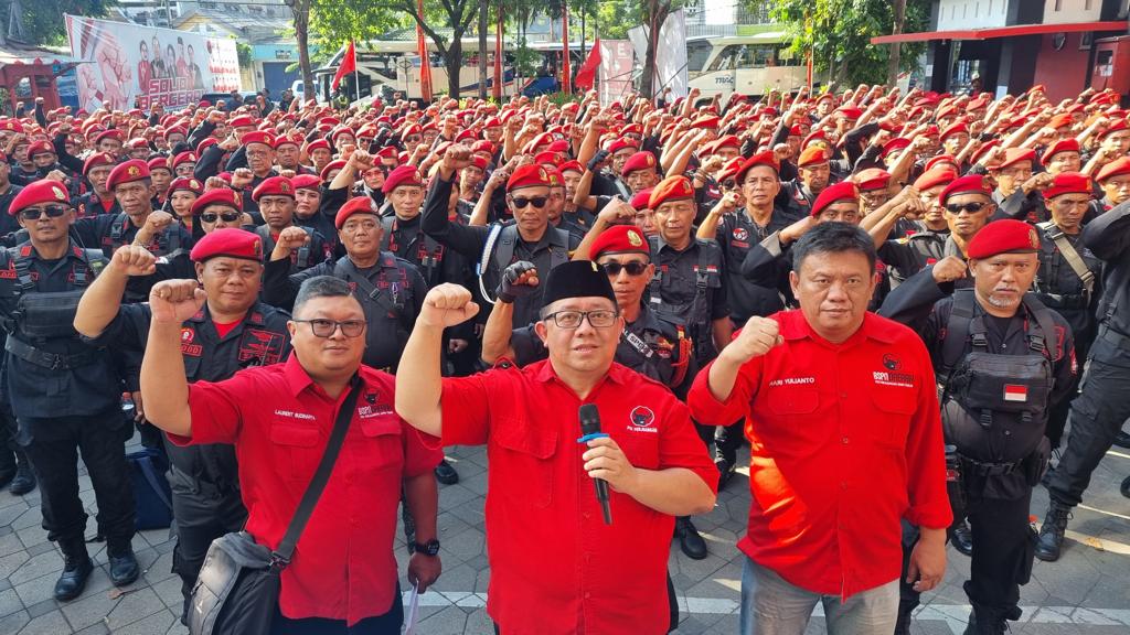 Ribuan Kader PDI Perjuangan (PDIP) asal Jawa Timur bergerak ke Jakarta