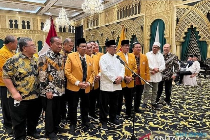 Ketum Partai Hanura Oesman Sapta Odang (OSO) beserta jajaran Partai Hanura