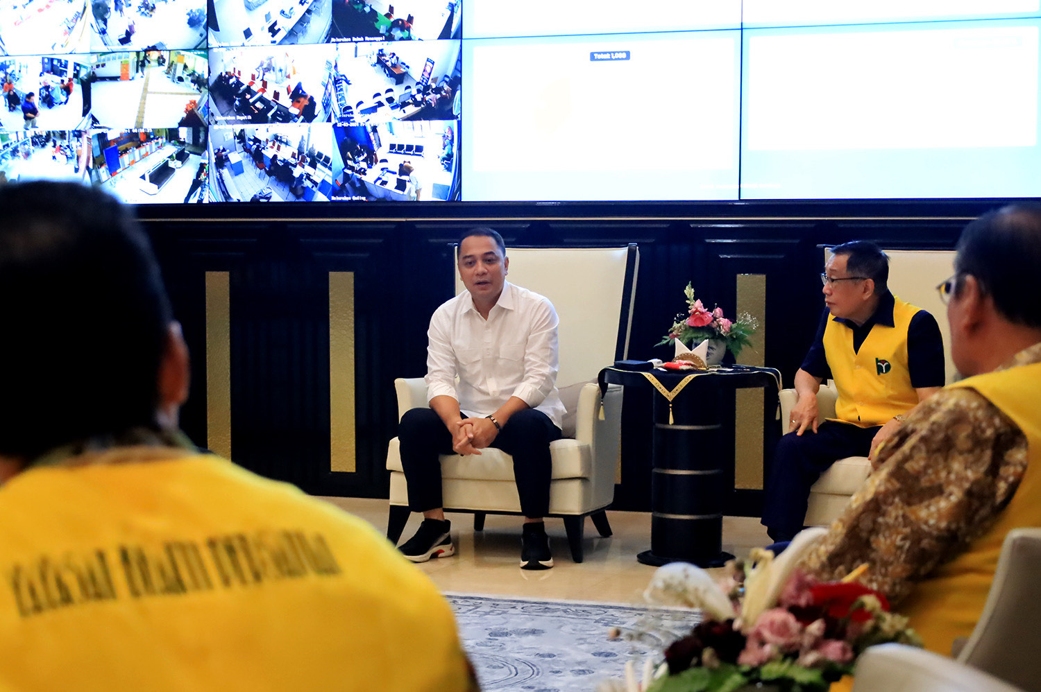 Wali Kota Surabaya Eri Cahyadi temui Yayasan Bhakti Persatuan yang dipimpin Alim Markus 