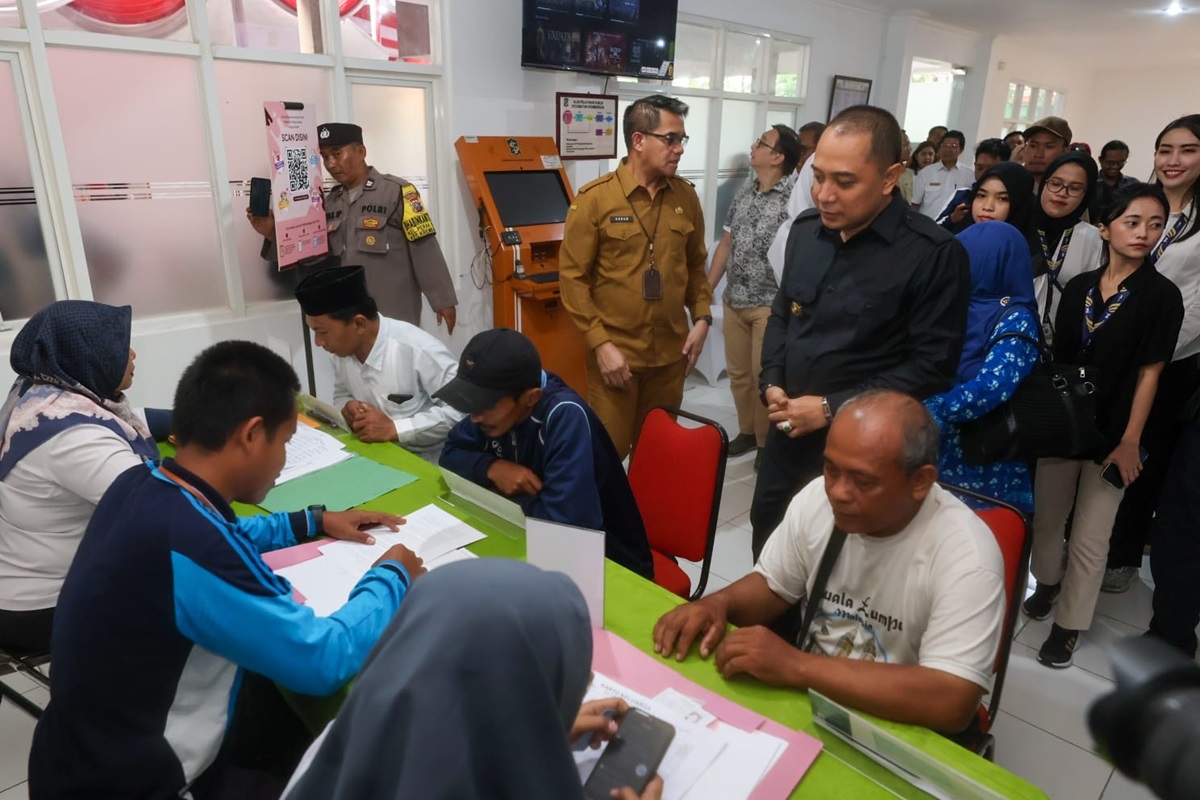 Wali Kota Surabaya Eri Cahyadi