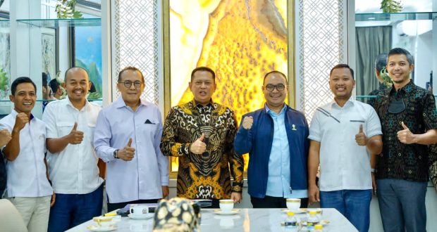 Bambang Soesatyo menerima Ketua Bidang Keuangan dan Perbankan HIPMI periode 2019–2022 Anggawira, di Jakarta, Senin (15/8/22)